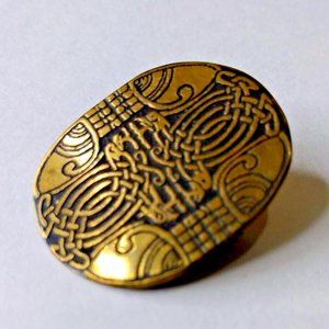 Gold Celtic Knot style Vintage Oval Pin Broach